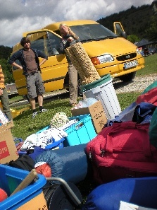 Starterkit > Die Arbeitskreise (AK) der NAJU > NAJU-Bild camp Materialhaufen.jpg